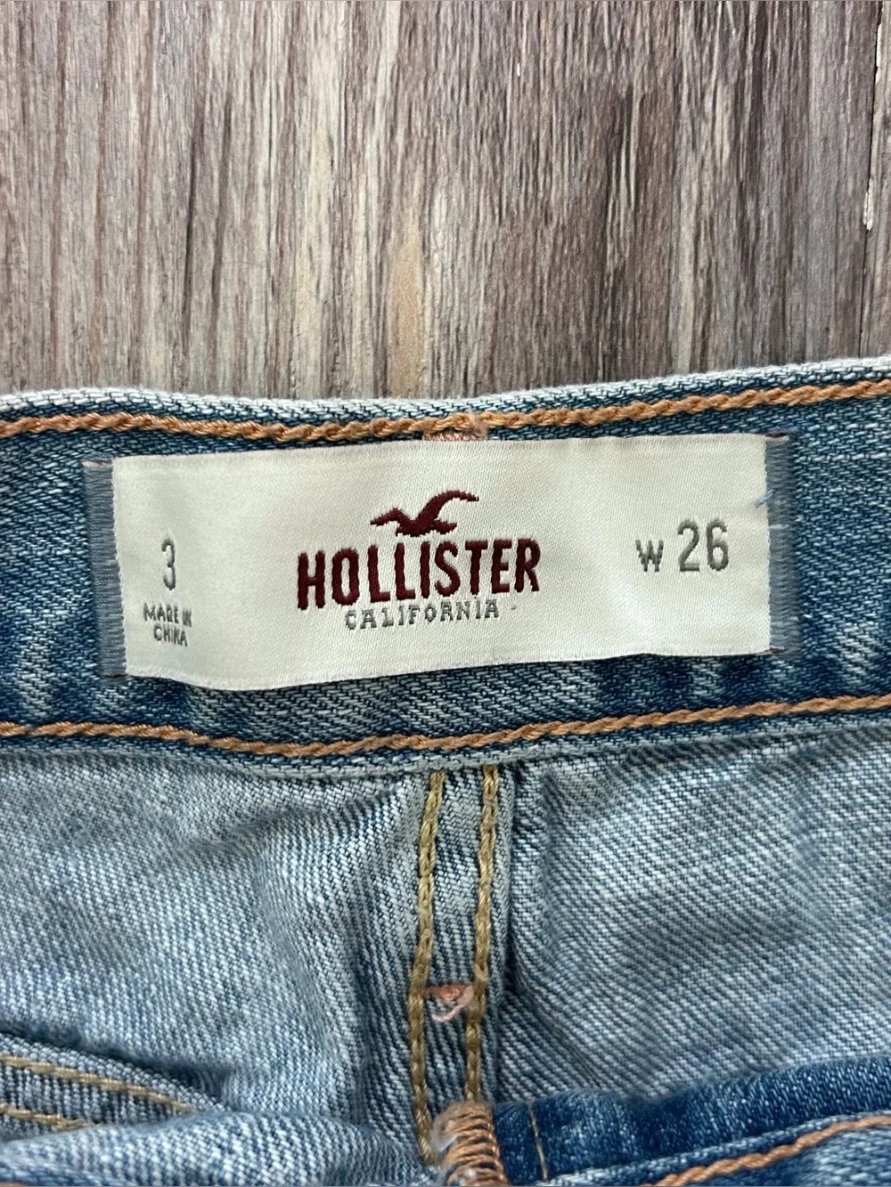 Hollister denim shorts size 25